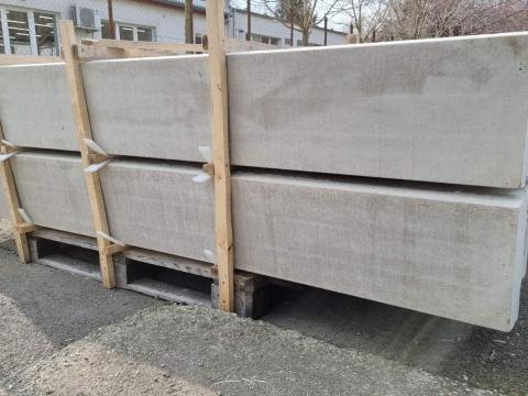 Beton lábazati elem,  kerítés lábazat,  vadháló,  drótfonat,  oszlop,  kapu Beton lábazati elem,  kerítés lábazat,  vadháló,  drótfonat,  oszlop,  kapu