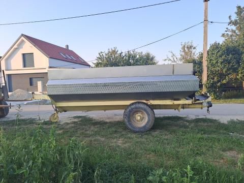 Inox szüretelőkocsi 5500L monopumpás eladó Inox szüretelőkocsi 5500L monopumpás eladó