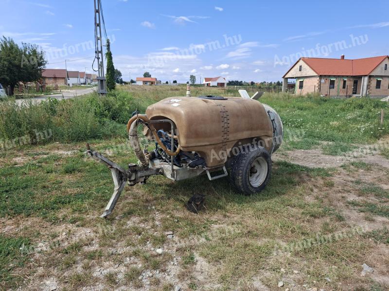 Permetező 1000 literes, nyomkövető vonórésszel Sopron-Tokaj