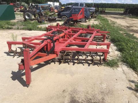 Félig függesztett ásóborona Félig függesztett ásóborona