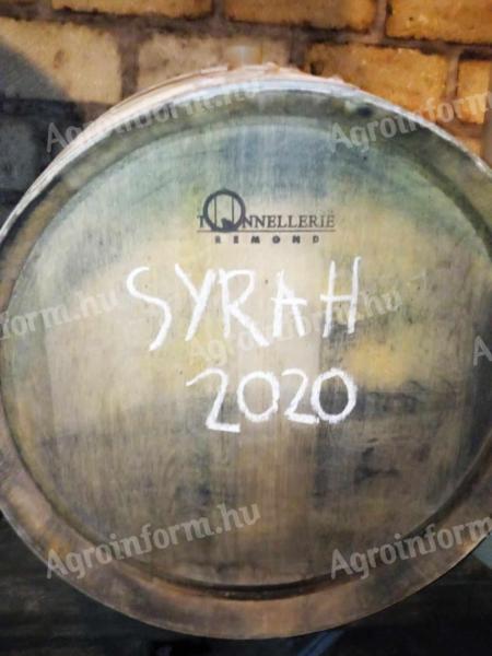 Spontán erjesztett, folyó és palackozott egri bor eladó házhozszállítással