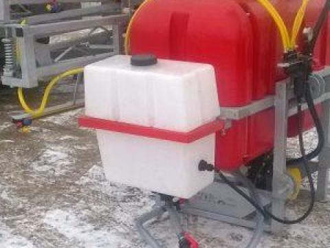 Függesztett szántóföldi permetező több méretben és felszereltséggel Függesztett szántóföldi permetező több méretben és felszereltséggel