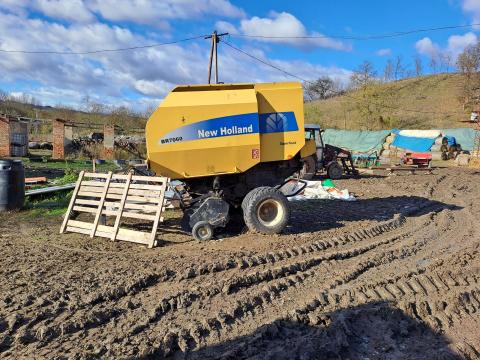 New holland BR 7060 New holland BR 7060