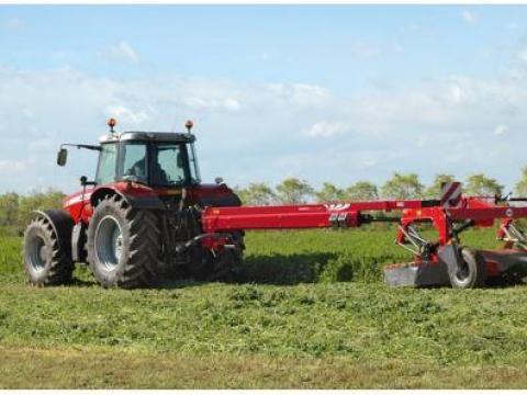 Fella RAMOS vontatott tárcsás fűkaszák hosszú gerendelyes kivitelben, rövid szállítási határidővel Fella RAMOS vontatott tárcsás fűkaszák hosszú gerendelyes kivitelben, rövid szállítási határidővel