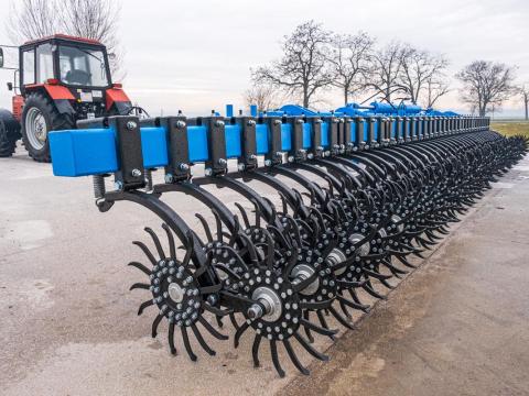 Küllőskapa vontatott kivitelben (9m) Küllőskapa vontatott kivitelben (9m)