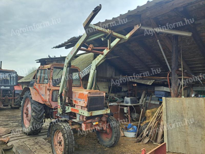 Eladó MTZ 80 traktor homlokrakodóval / homlokrakodó -val