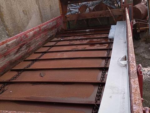 Trágyaszóró eladó. Trágyaszóró eladó.