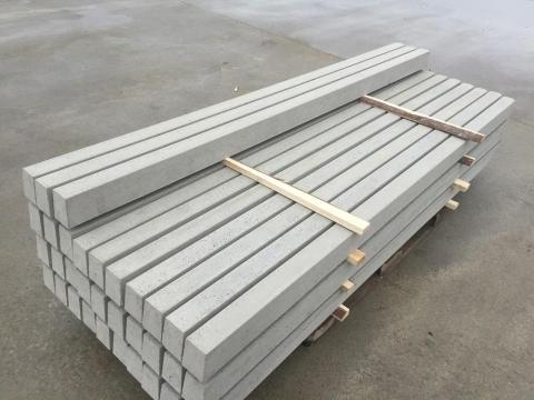 Betonoszlop,  vadháló,  drótfonat,  oszlop,  kapu,  kerítés Betonoszlop,  vadháló,  drótfonat,  oszlop,  kapu,  kerítés