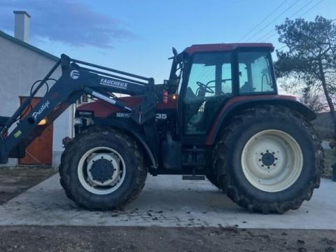 New Holland M135 mezőgazdasági traktor eladó New Holland M135 mezőgazdasági traktor eladó