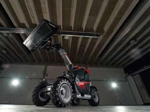 Faresin 7.32C Classic - TELESZKÓPOS RAKODÓGÉP - ROYAL TRAKTOR Faresin 7.32C Classic - TELESZKÓPOS RAKODÓGÉP - ROYAL TRAKTOR