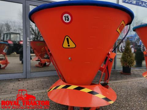 GRASS-ROL 500 L FÜGGESZTETT MŰTRÁGYASZÓRÓ - RAKTÁRKÉSZLETRŐL GRASS-ROL 500 L FÜGGESZTETT MŰTRÁGYASZÓRÓ - RAKTÁRKÉSZLETRŐL