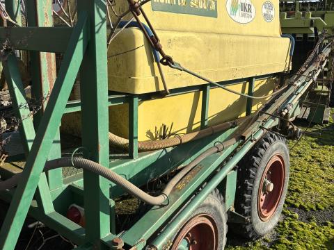 Huniper 3000/18 folyékony műtrágya szóró Huniper 3000/18 folyékony műtrágya szóró