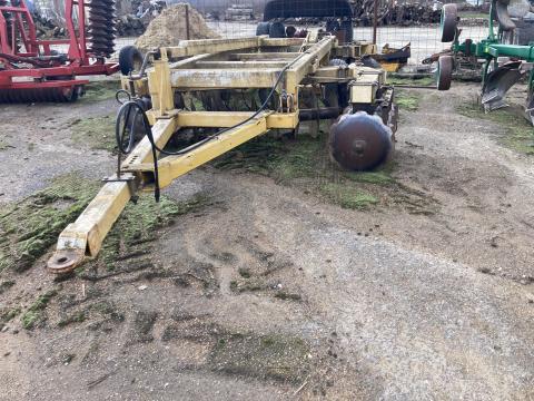 Eladó busa 4, 2m tárcsa Eladó busa 4, 2m tárcsa