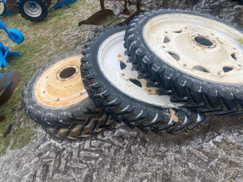 ÁPOLÓKERÉK,  MŰVELŐKERÉK GARNITÚRA 270/95R54 és 270/95R36 méretben ÁPOLÓKERÉK,  MŰVELŐKERÉK GARNITÚRA 270/95R54 és 270/95R36 méretben