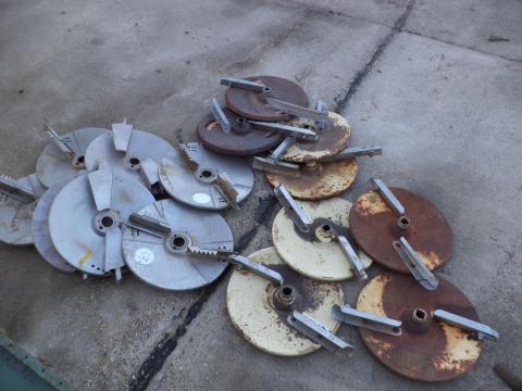 Amazone-Kuhn műtrágyaszóró tányérok Amazone-Kuhn műtrágyaszóró tányérok