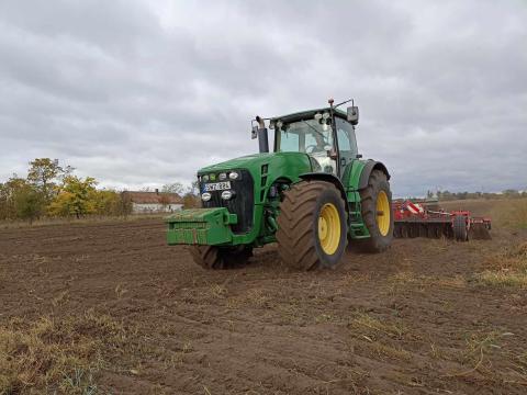 John Deere 8230 traktor John Deere 8230 traktor