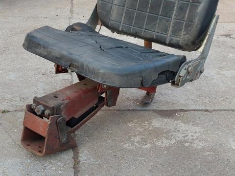 Eladó traktor ülés Eladó traktor ülés