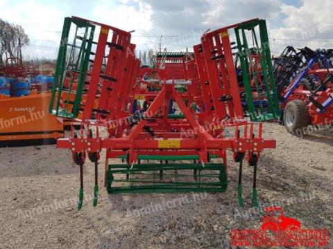 AGROMASZ AU42 - MAGÁGYKÉSZÍTŐ KOMBINÁTOR AGROMASZ AU42 - MAGÁGYKÉSZÍTŐ KOMBINÁTOR