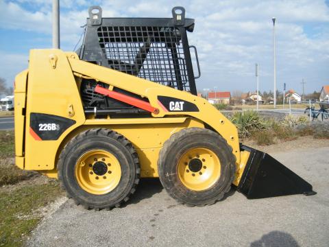 Caterpillar 226 B 3 kompakt rakodó Caterpillar 226 B 3 kompakt rakodó