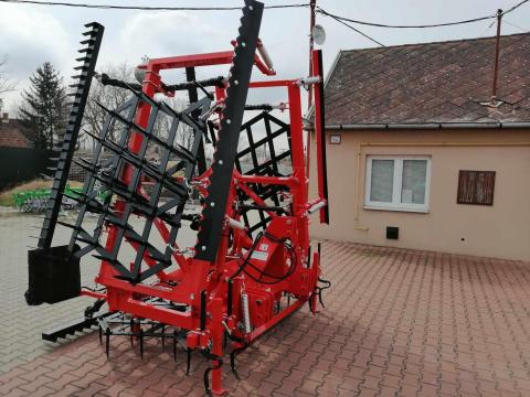 Borona új, 6,7 m-es első-hátsó simítóval AGRO-OSEK
