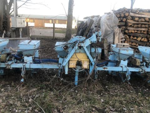 SPC-6 vetőgép műtrágyaszórós kivitel, vetésellenőrző monitorral