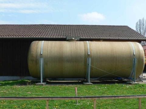 35 m3 Poliészter tartály, nitrosolra, vízre megkímélt szép állapot 35 m3 Poliészter tartály, nitrosolra, vízre megkímélt szép állapot