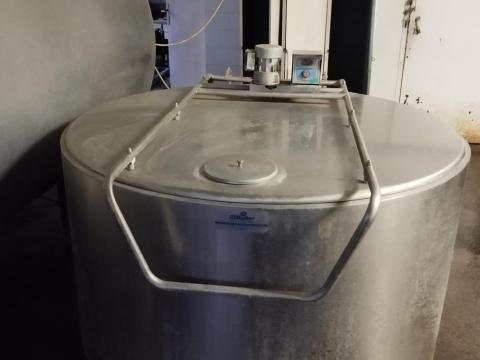 1000 literes Inox tejhűtő eladó 1000 literes Inox tejhűtő eladó
