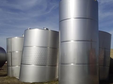 40 m3 es új folyadék tartály szerelvénnyel, dokumentációval, leszállítva(lízing) 40 m3 es új folyadék tartály szerelvénnyel, dokumentációval, leszállítva(lízing)