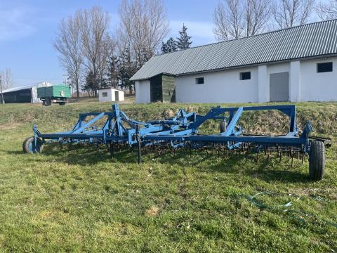 8,4 kombinátor 8,4 kombinátor