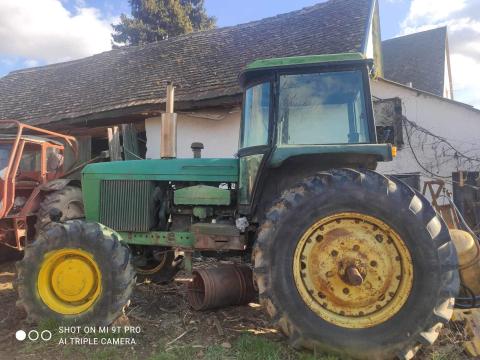 John Deere eladó