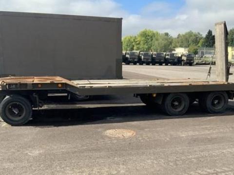 M zárolt újszerű goldhoffer TLA 25T tréler eladó M zárolt újszerű goldhoffer TLA 25T tréler eladó