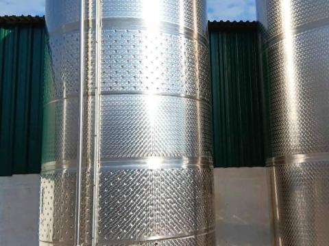 Rozsdamentes tartály