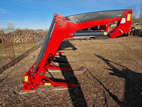 Új Blackbull JX80 homlokrakodó MTZ-hez Új Blackbull JX80 homlokrakodó MTZ-hez