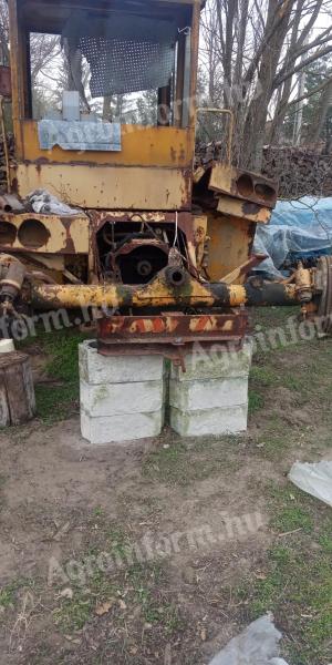 UN 053, 050 homlokrakodó