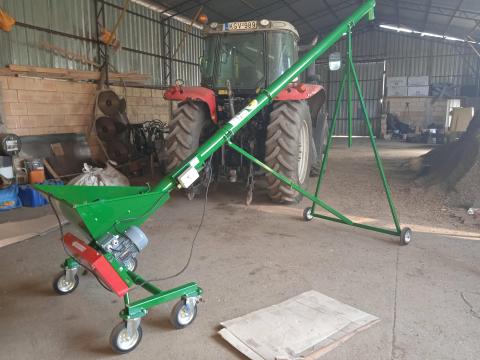 M-ROL Garatos csiga 100 mázsa/óra - 6 méter M-ROL Garatos csiga 100 mázsa/óra - 6 méter