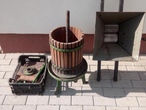 Szőlő prés és daráló egyben eladó (szőlőprés) Szőlő prés és daráló egyben eladó (szőlőprés)