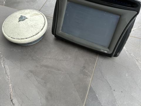 Trimble CFX 750 + AG-25 antenna Trimble CFX 750 + AG-25 antenna