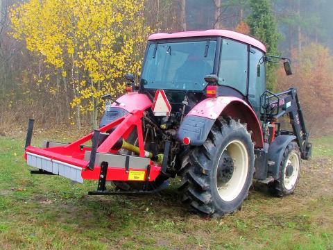 JAGODA - BOGYÓGYÖKÉR APRÍTÓGÉP - ROYAL TRAKTOR JAGODA - BOGYÓGYÖKÉR APRÍTÓGÉP - ROYAL TRAKTOR