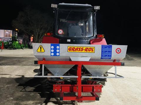 GRASS-ROL 1000L - KÉTTÁRCSÁS MŰTRÁGYASZÓRÓ- RAKTÁRKÉSZLETRŐL GRASS-ROL 1000L - KÉTTÁRCSÁS MŰTRÁGYASZÓRÓ- RAKTÁRKÉSZLETRŐL