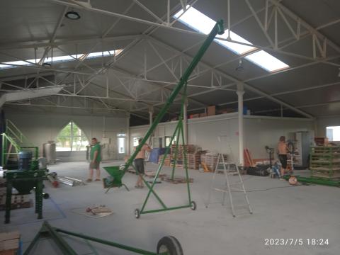 M-ROL 6 méteres felhordócsiga garattal,  állvánnyal,  20 tonna óránként M-ROL 6 méteres felhordócsiga garattal,  állvánnyal,  20 tonna óránként