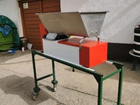 Enoitalia ENO 15 szőlőbogyózó újszerű állapotban eladó Enoitalia ENO 15 szőlőbogyózó újszerű állapotban eladó