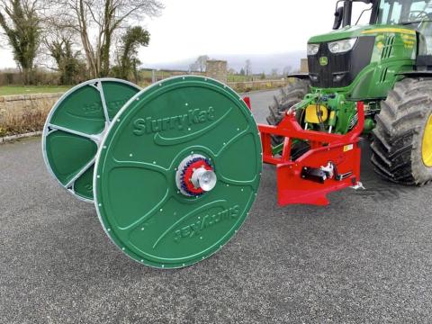 SlurryKat lapostömlő hordozó dob - függesztett,  cserélhető dob szekciókkal SlurryKat lapostömlő hordozó dob - függesztett,  cserélhető dob szekciókkal