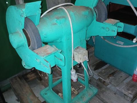 Köszörű állványos bakköszörű eladó Köszörű állványos bakköszörű eladó