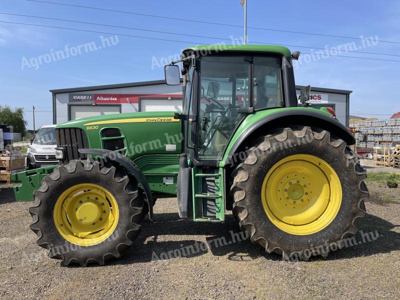 John Deere 6630