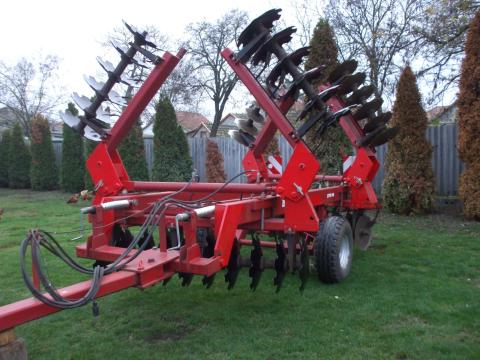 VONTATOTT METÁLWOLF TÁCCSA 5.MÉTERES VONTATOTT METÁLWOLF TÁCCSA 5.MÉTERES