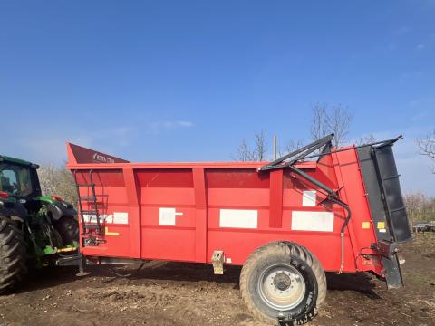 Metal-Fach N274 szervestrágyaszóró eladó Metal-Fach N274 szervestrágyaszóró eladó