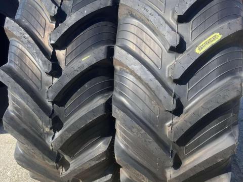 710/70R38 Taurus gumiabroncs 710/70R38 Taurus gumiabroncs
