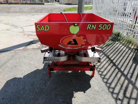 Műtrágyaszóró sorszóróval gyümölcsösbe, 500 kg, eladó