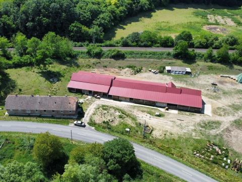 Tanya mezőgazdasági ingatlannal eladó Tanya mezőgazdasági ingatlannal eladó