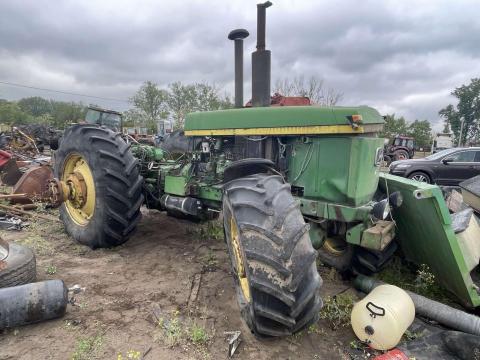 John Deere 4650 egyben vagy alkatrész bontásra John Deere 4650 egyben vagy alkatrész bontásra